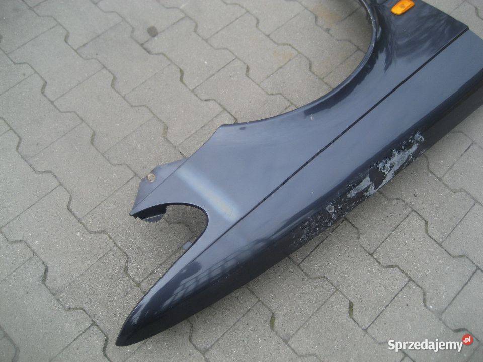 SAAB 900 9396R BŁOTNIK PRZÓD PRAWY Rakoniewice