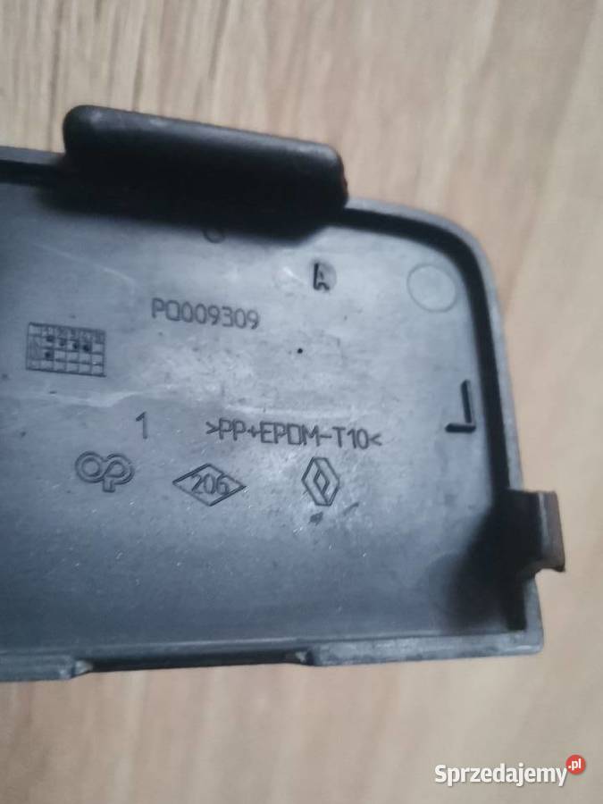 RENAULT LAGUNA III KOMBI ZAŚLEPKA HAKA TYŁ wielkopolskie Międzychód