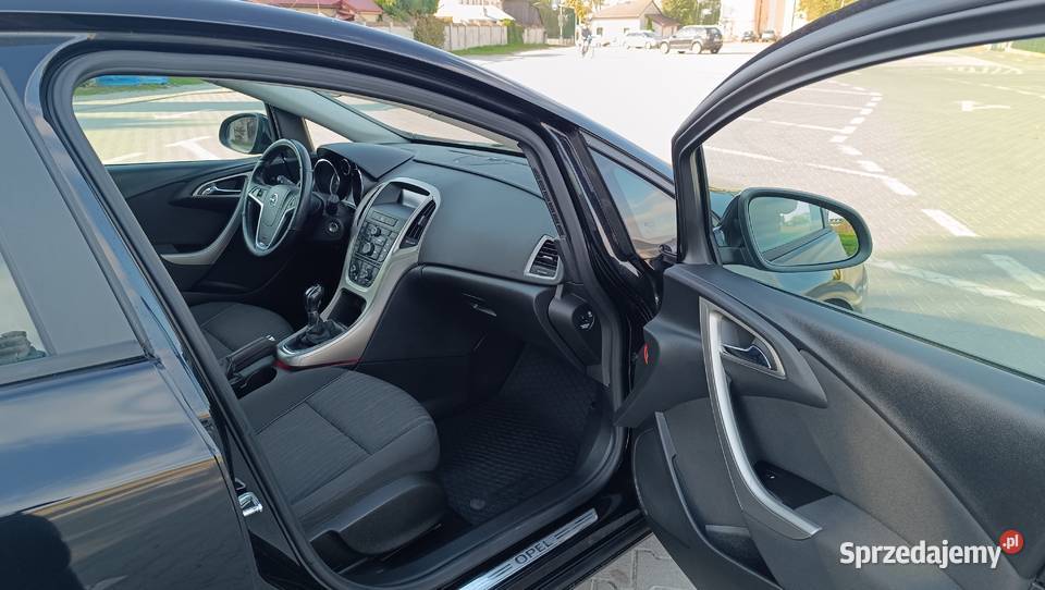 Opel astra 14 benzyna super stan pakiet zimowy lubelskie Łuków