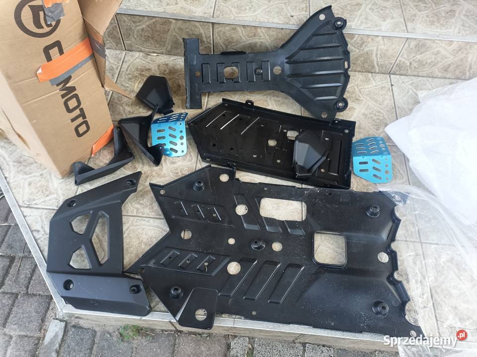 Cf Moto 1000 850 plastiki podłogi