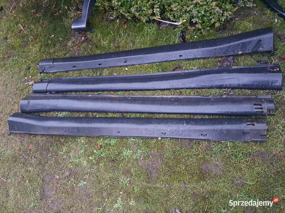 Nakładki progów progi plastikowe Ford Focus mk1 Rok produkcji 1999 Kraków