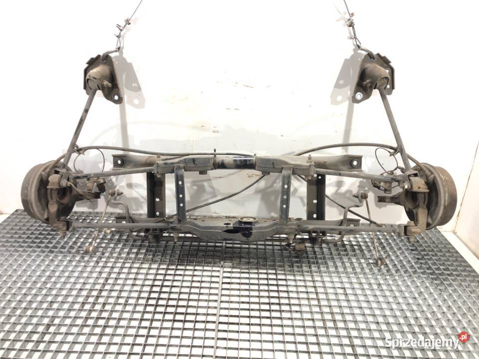 BELKA TYŁ DACIA DUSTER Hatchback TYLNA Zawieszenie i amortyzacja podkarpackie