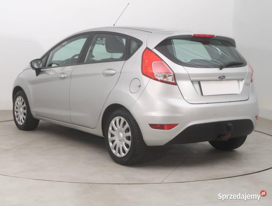 Ford Fiesta 10 i Rok produkcji 2015