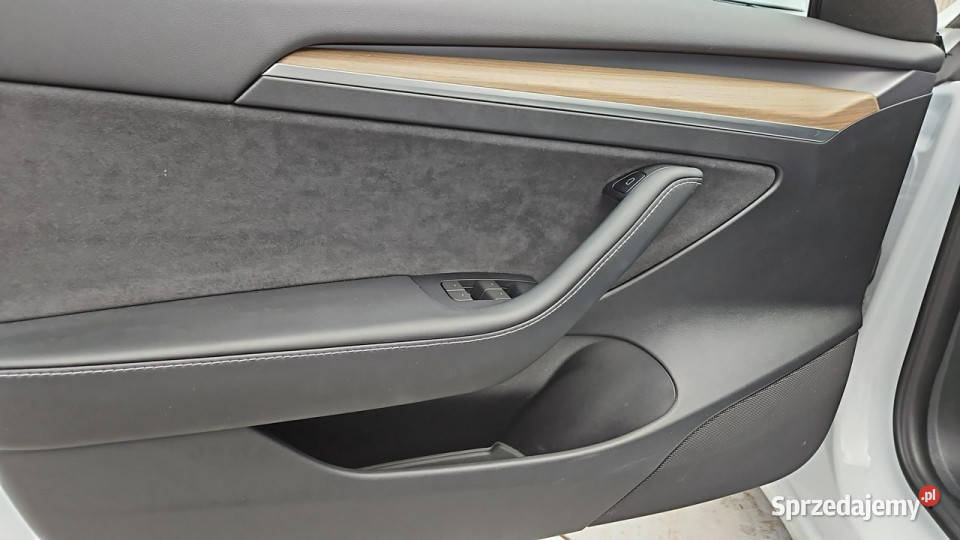 Tesla Model 3 Long Range AWD Z Polskiego Salonu sprzedam