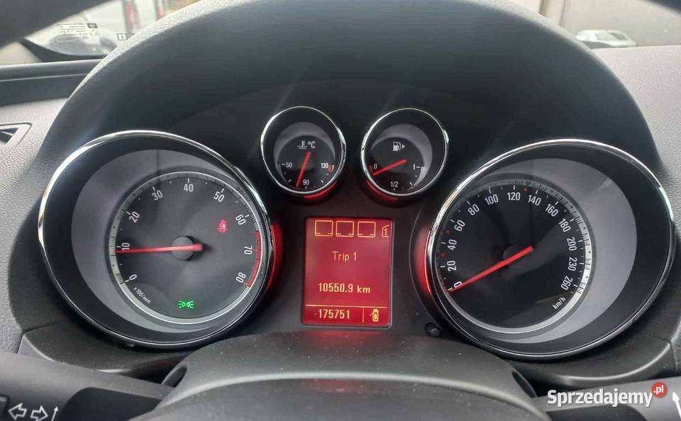 OPEL INSIGNIA A ZAFIRA 20 220 A20NHT POMPA Radom