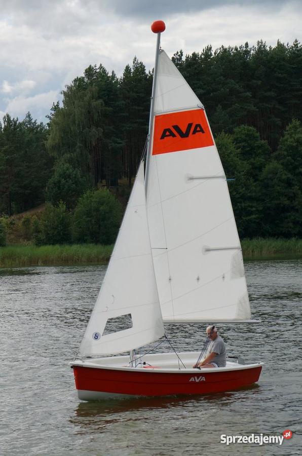 Posezonowa uniwersalnych łodzi żaglowych AVA Gdańsk
