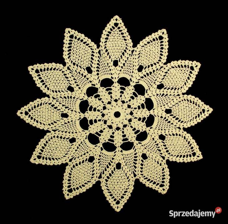 Serwetka szydełkowa 35 S117