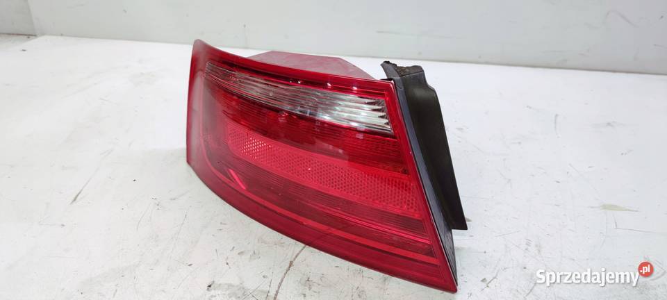 LAMPA LEWY TYŁ Z BŁOTNIKA AUDI A5 8T COUPE osobowe Przystajń
