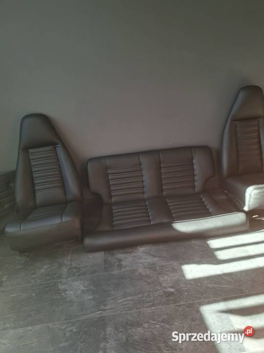 Fotele kanapa boczki Fiat 126p Wyszecino sprzedam