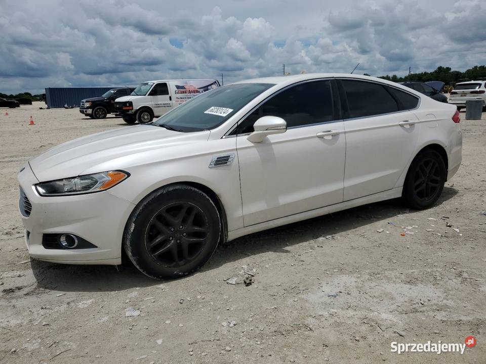2013 Ford Fusion 16 benzyna