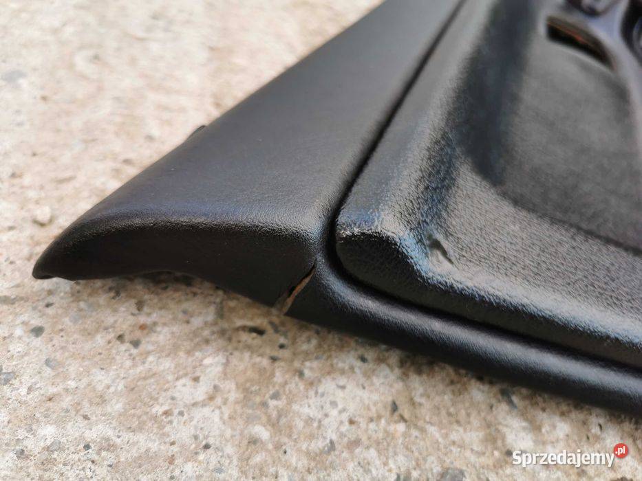 Boczki drzwi BMW E36 skóra hifi touring sedan Pilica