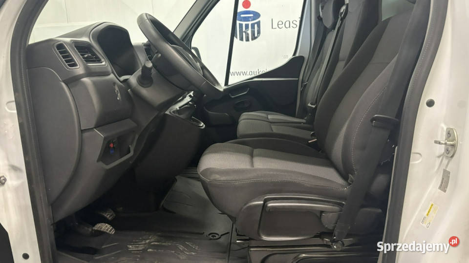 Renault Master FWD 23 dCi L3H1 SSE E6 35t światła przeciwmgłowe Grójec