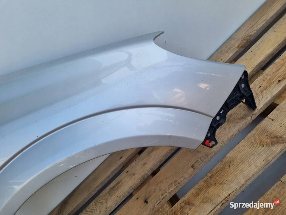 Opel Astra III H HTB sedan kombi 0409r PRZEDNI Rudka