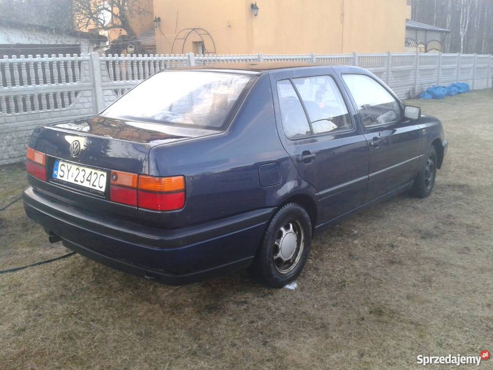Sprzedam VW wento 18 gaz manualna Sosnowiec