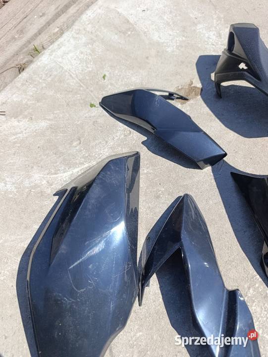 Plastiki osłony owiewki boczki Kawasaki z650 lubelskie
