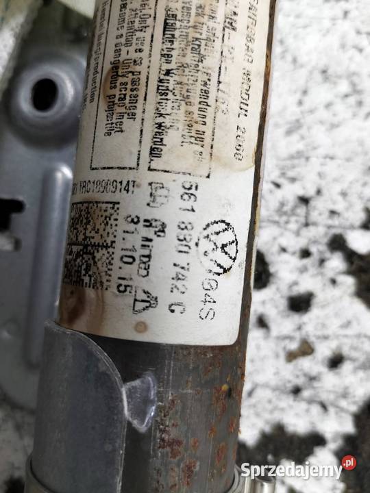 KURTYNA PRAWA USA 561880742C VW Volkswagen