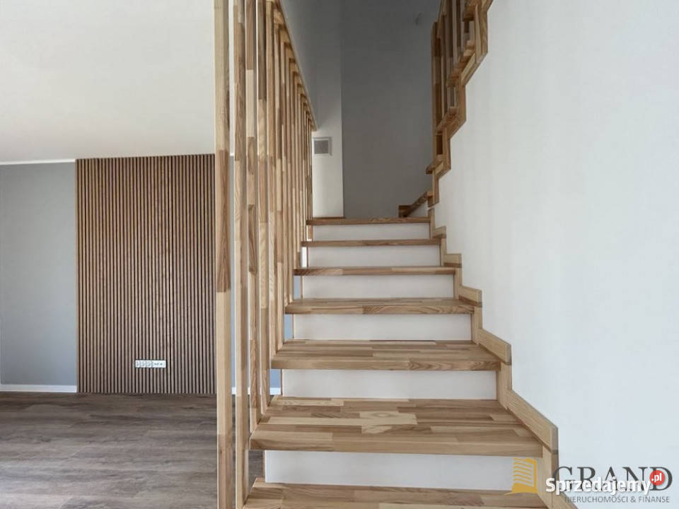 Ogłoszenie dom bliźniak Goleniów 140m2 1 piętro sprzedam