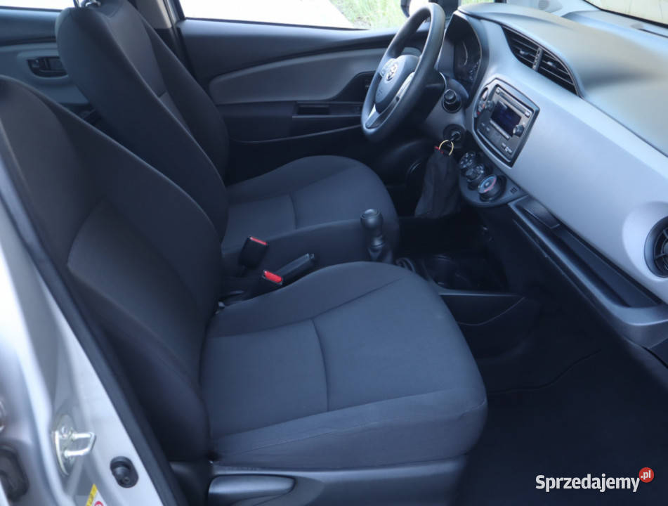 Toyota Yaris 10 VVTi 998cm3 Łódź