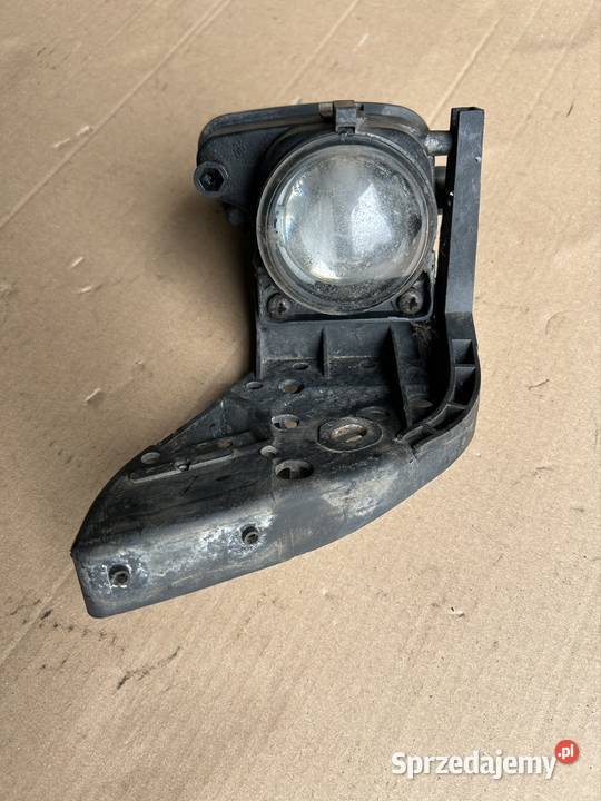 Mocowanie halogenu halogen Audi a6c5 prawy przód Bydgoszcz