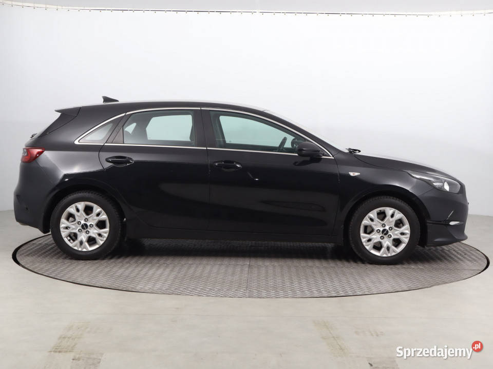 Kia Ceed 10 TGDI wielofunkcyjna kierownica Bielany Wrocławskie sprzedam