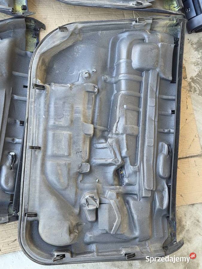 Boczki tapicerka Audi b5 podłokietnik schowek warmińsko-mazurskie Rybno