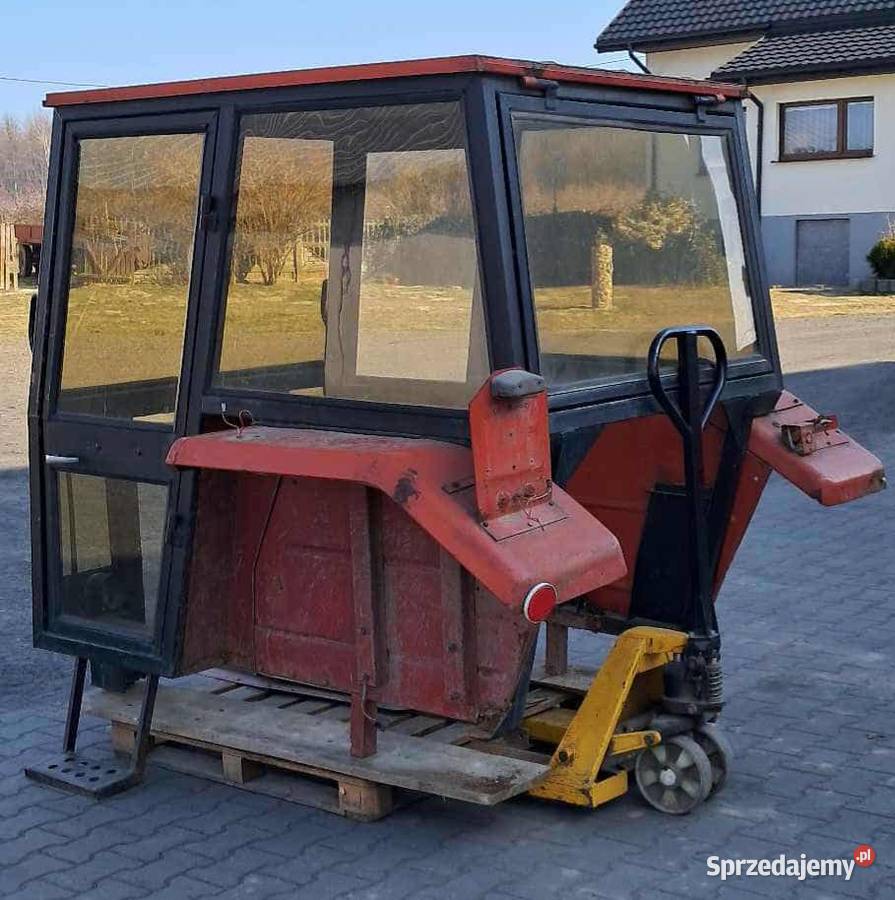 Kabina kompletna z błotnikami do MF 255 Ursus Sadkowice