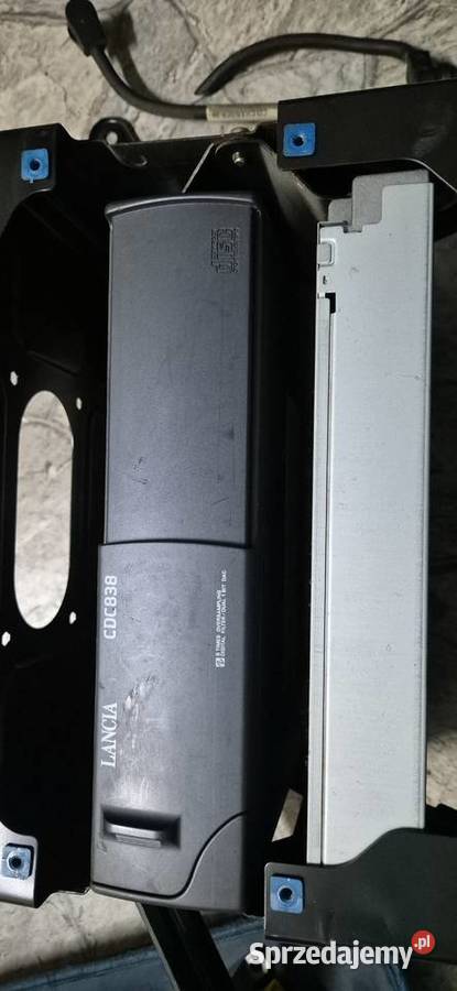 Lancia Kappa zestaw multimedialny Wyposażenie wnętrza