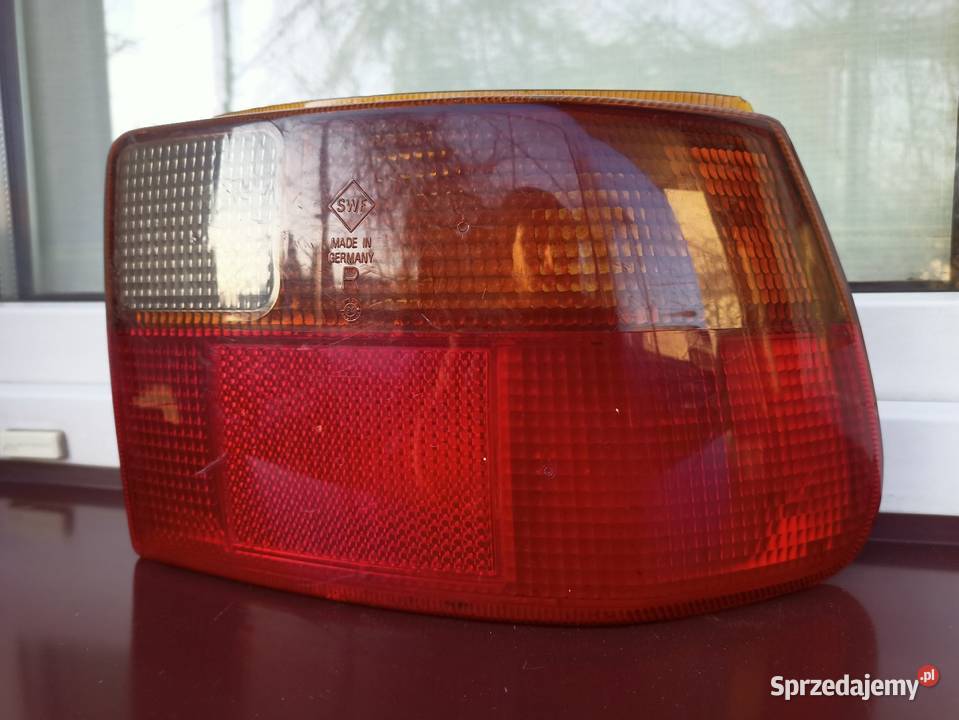 Opel Astra F hatchback lampa tył tylna prawa Sieradz