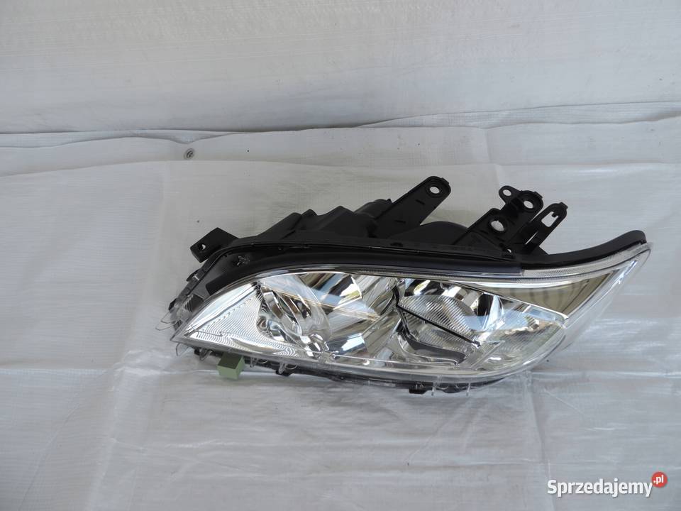 LAMPA LEWA PRZÓD TOYOTA RAV4 20102013 8117042501 osobowe