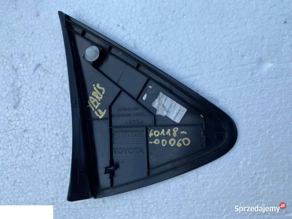 Toyota maskownica lusterka diesel 601180d060 LH Oświetlenie Kozubszczyzna