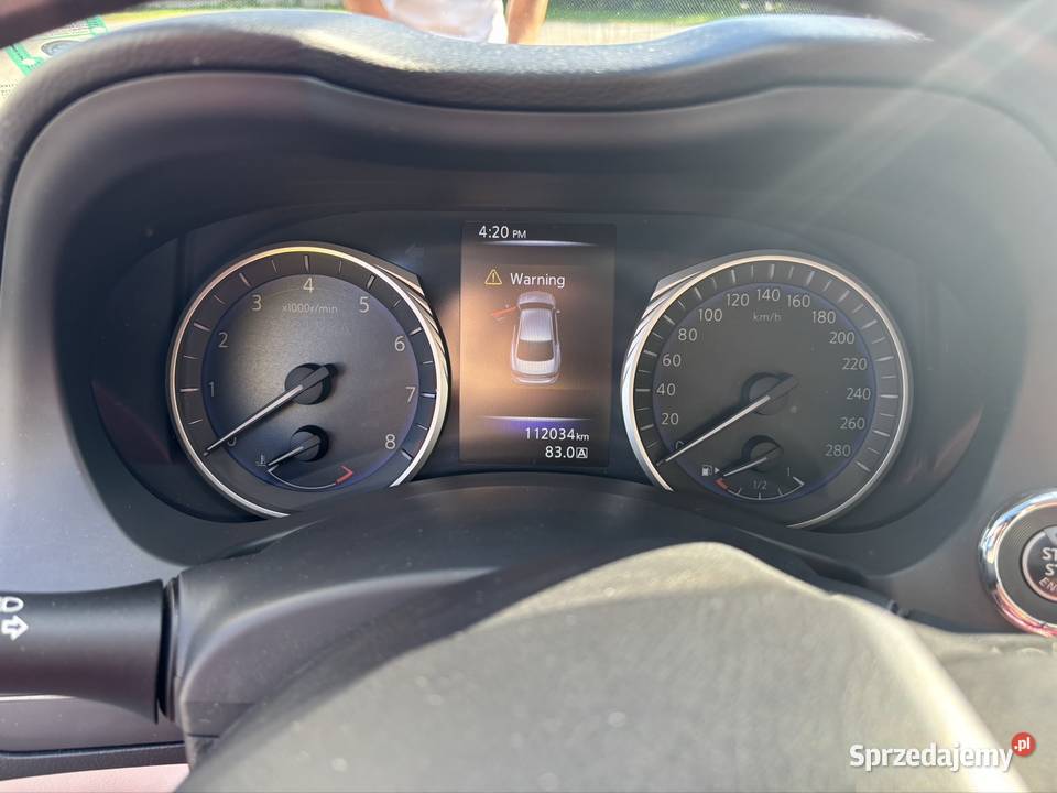 Infiniti Q50 z 2014 auto premium zarejestrowane świętokrzyskie