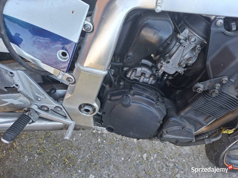 Suzuki gsxr 1100w na części zakup w całości