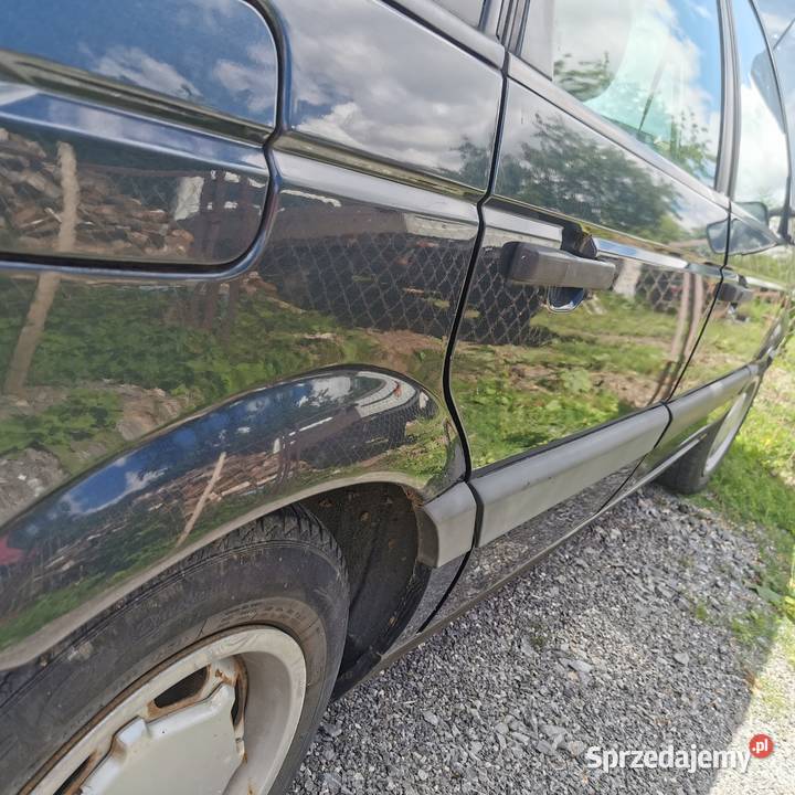 Piękny vw passat b3 18 gaz klasyk nieuszkodzony Kraśnik sprzedam