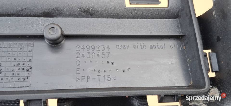 RENAULT TWINGO III 3 OSŁONA FOTELI TYŁ 249923 osobowe