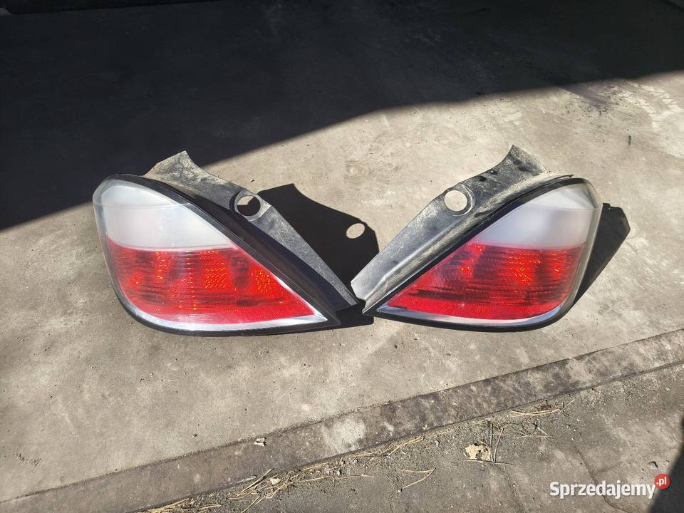 Astra H hackback 5D lampa tył prawa i lewa Kraków