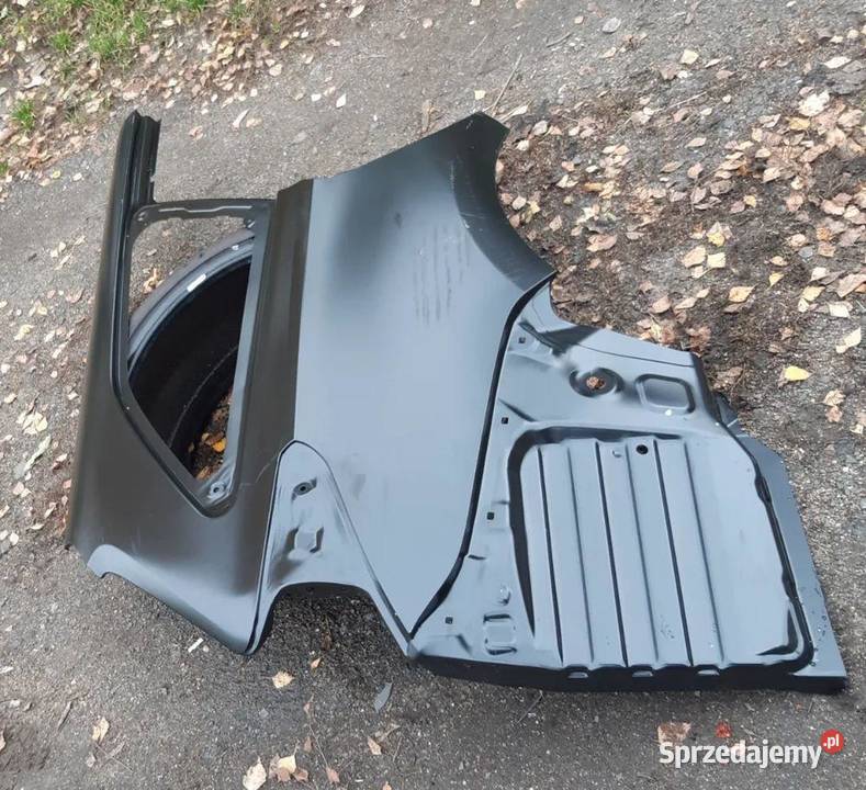 Błotnik prawy tył tylny Toyota Auris II Kombi Karoseria sprzedam