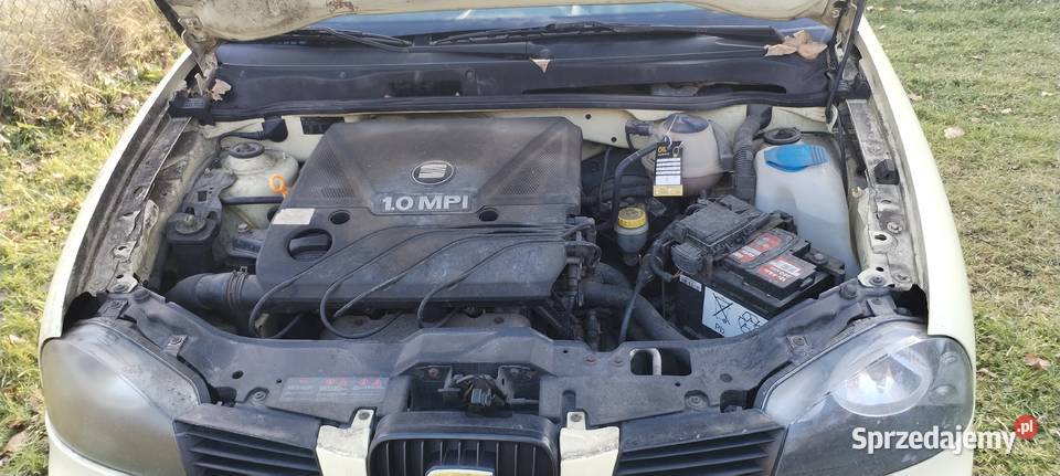 Seat Arosa 2002 10 MPI benzyna Równe benzyna