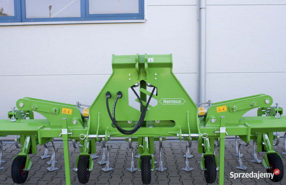 Pielnik składany hydraulicznie Bomet Nembus