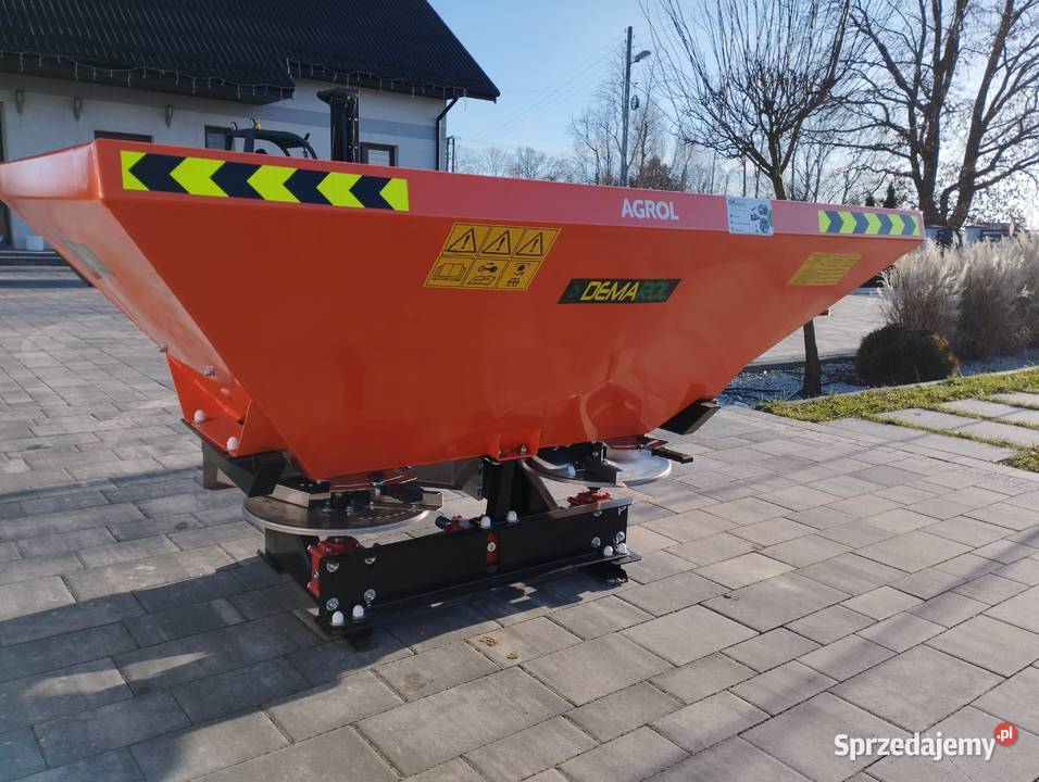 Dwutalerzowy rozsiewacz do nawozu 4001200L
