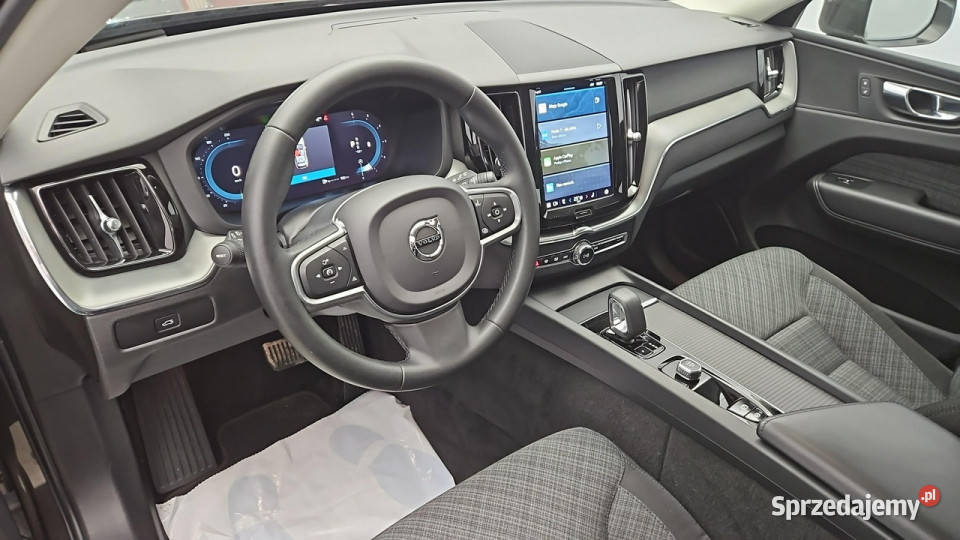 Volvo XC 60 B4 D AWD Core aut Z Polskiego Salonu autoalarm Warszawa sprzedam