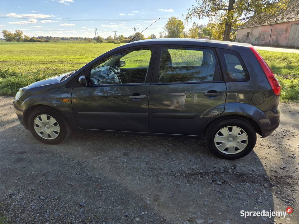 Ford Fiesta Mk6 LIFT Klima Zadbany nieuszkodzony Fiesta