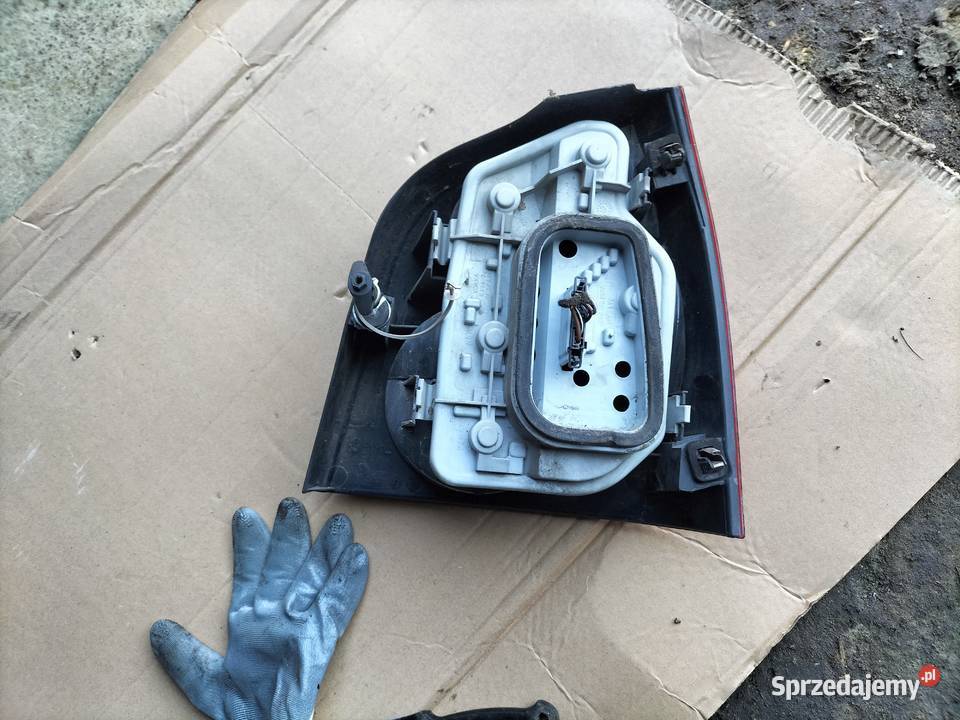 VW POLO MK4 9N 3D LAMPA TYŁ TYLNA LEWA WKŁAD lubelskie Kamień-Kolonia
