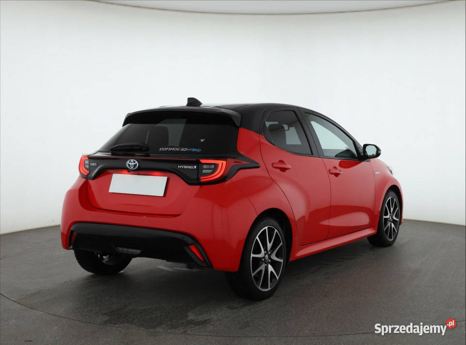 Toyota Yaris 15 VVTi Hybrid wielofunkcyjna kierownica Piaseczno