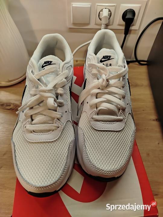 Buty męskie NIKE rozmiar 42 Sportowe mazowieckie Nowy Starogród sprzedam