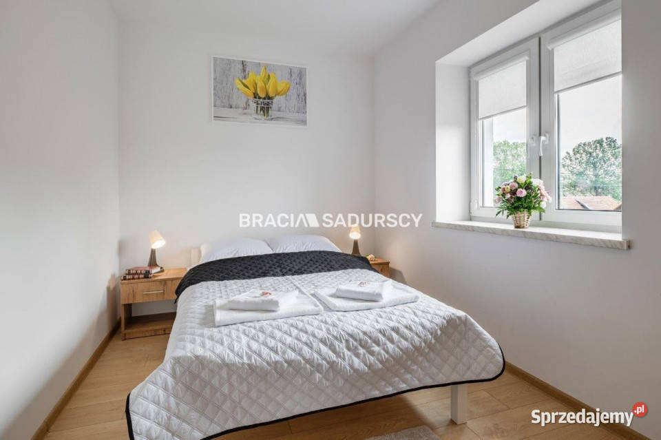 Dom wolnostojący Niepołomice 390m2