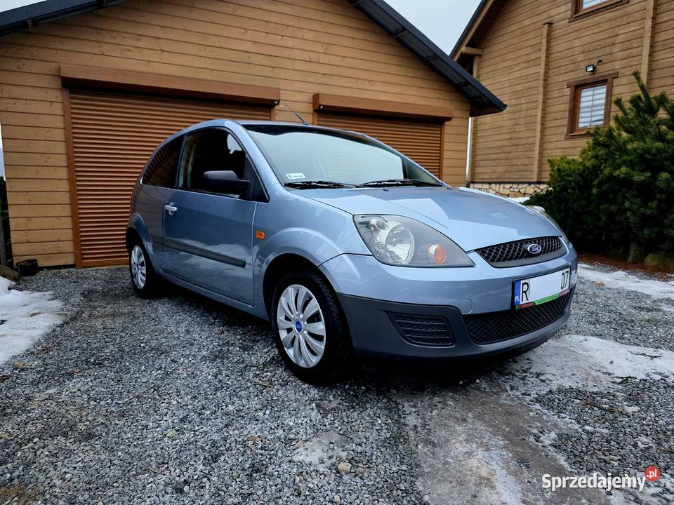 Ford Fiesta 2005r 13 BENZYNA Strzyżów