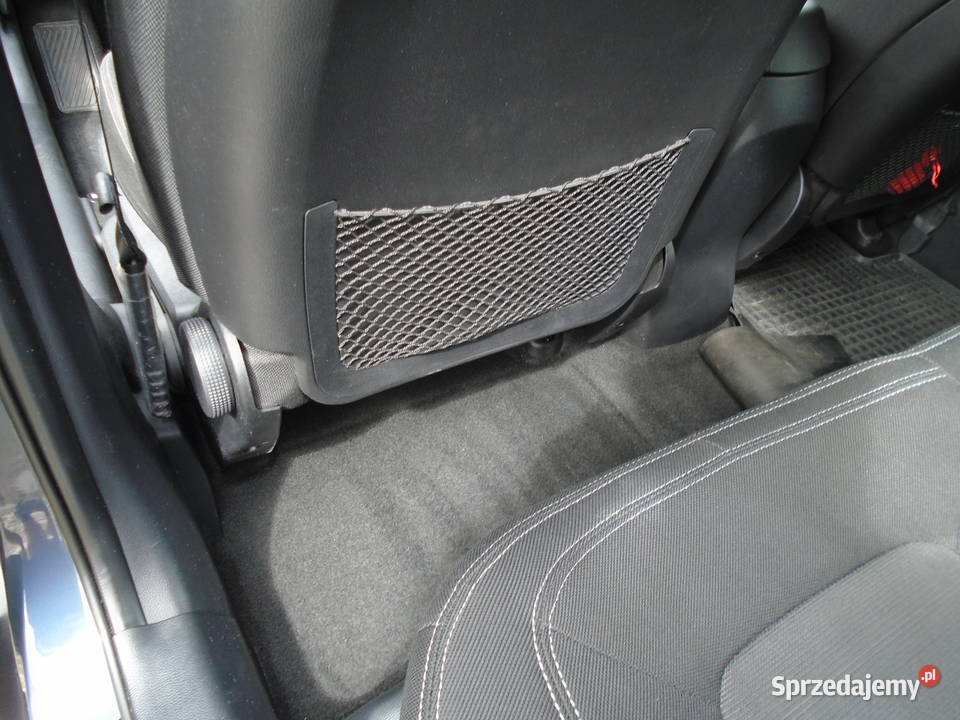 Kia Sportage nowa garażowana nie jeżdzona zimą osobowe Będzin