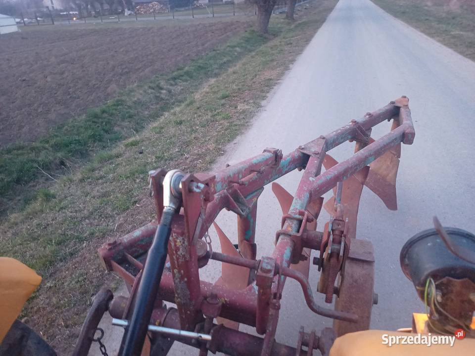 Pług 5 skibowy oryginalny Grudziądz 1987 świętokrzyskie Łubnice