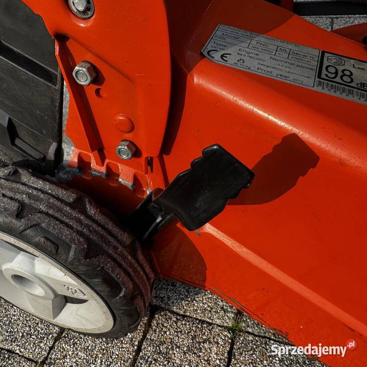Kosiarka spalinowa Husqvarna R 150 SV kosz 2970