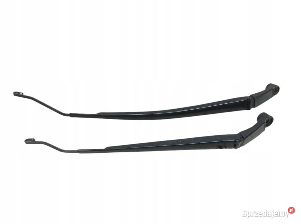 RAMIONA WYCIERACZEK PRZÓD EU Toyota Yaris IV